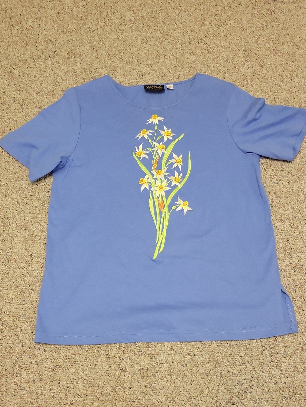 Bob Mackie Light Blue Short Sleeve Tee Yellow Floral Graphic Medium Cottagecore
